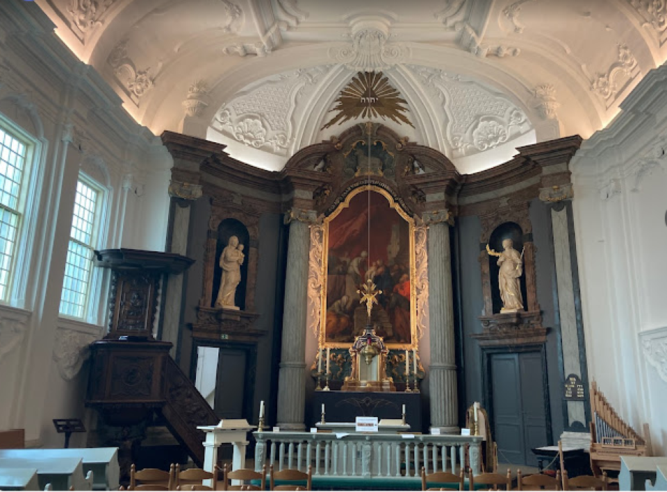 <h3><strong>Stichting Vrienden Schuilkerk Bagijnhof &ndash; A Hidden Catholic Church ⛪</strong></h3>
<p>This <strong>hidden Catholic church</strong>, located in a <strong>former convent</strong>, is a <strong>quiet and spiritual escape in Delft</strong>.</p>
<p>🌟 <strong>Why Visit?</strong><br>✅ A <strong>small, peaceful place of worship</strong><br>✅ A <strong>hidden historical gem</strong> in Delft<br>✅ Learn about <strong>Catholic history in the Netherlands</strong></p>
<p>💡 <strong>Fun Fact:</strong> Many <strong>Catholic churches in Delft were once hidden</strong> due to <strong>religious restrictions in the past</strong>.</p>
<p>📍 <strong>Visit one of Delft&rsquo;s hidden churches at Stichting Vrienden Schuilkerk Bagijnhof.</strong></p>
