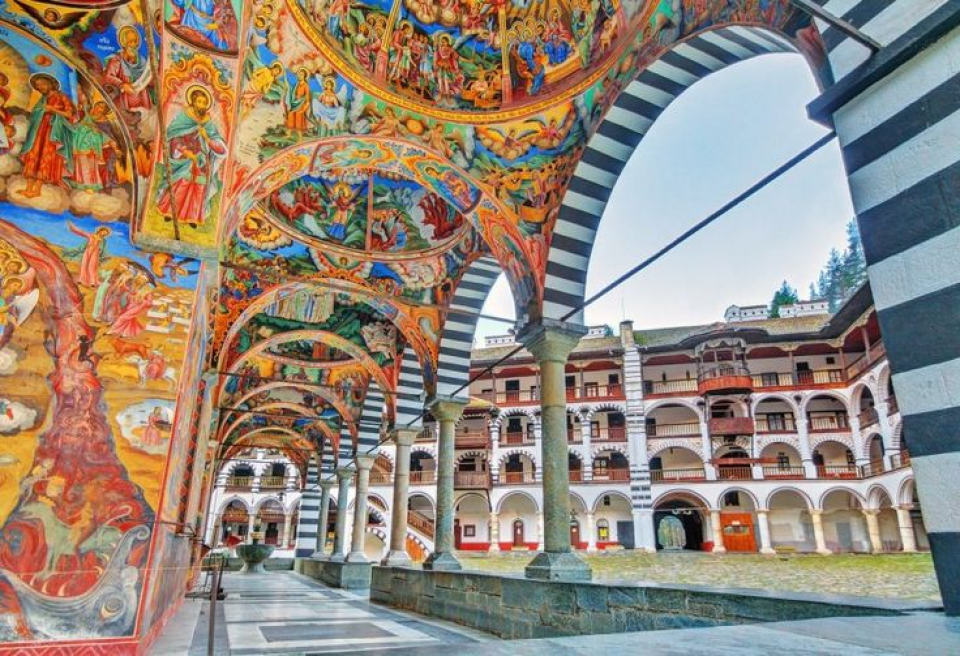 <p data-start="12" data-end="103">Visit one of Bulgaria&rsquo;s most iconic landmarks: the <a href="https://www.getyourguide.com/nl-nl/s/?q=Rila+Monastery&amp;searchSource=7&amp;src=search_bar&amp;adults=1&amp;partner_id=GZ1KO7T&amp;utm_medium=travel_agent">Rila Monastery</a>.</p>
<p data-start="105" data-end="350">Located in the mountains, this monastery is known for its detailed frescoes, striped arches and peaceful courtyard. It is an easy day trip from Sofia and offers a mix of culture, history and nature in one place.</p>
<p data-start="352" data-end="562">Plan your visit in the morning to avoid crowds and take time to walk through the galleries and surrounding area. Comfortable shoes are recommended as you will be exploring both the site and the nearby nature.</p>
<p data-start="564" data-end="597">Discover stays on <a href="https://book.hotel.eu/?language=en&amp;currency=EUR">book.hotel.eu</a></p>
<p data-start="599" data-end="651" data-is-last-node="" data-is-only-node="">#bulgaria #rilamonastery #traveltips #culturaltravel</p>